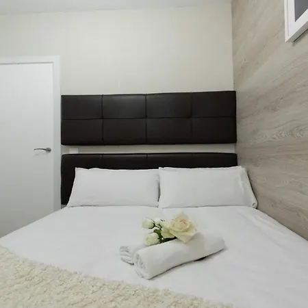 Apartamentos Larga Estancia Noviciado Madrid Centro Exterior foto