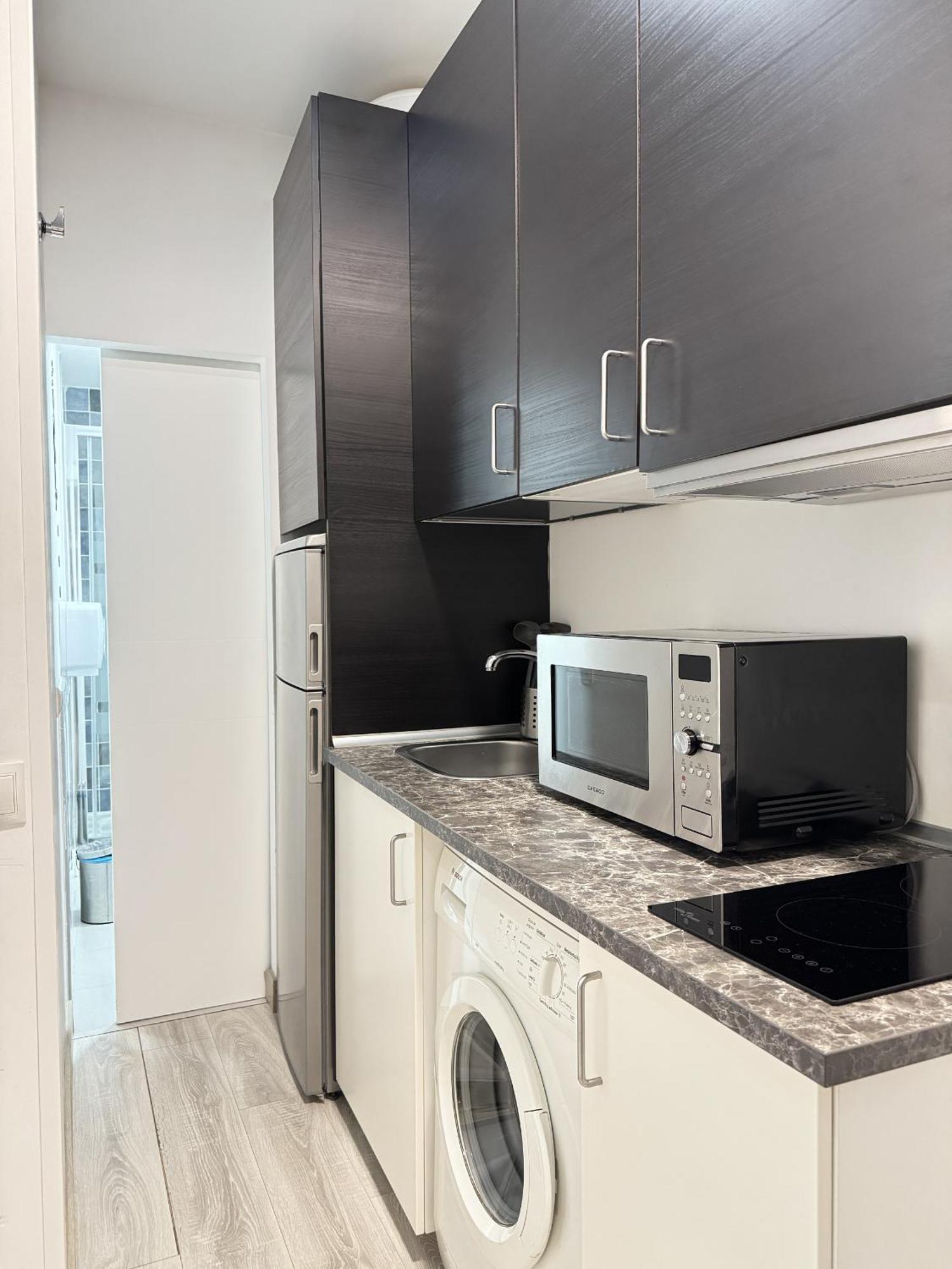 Apartment Larga Noviciado Centro