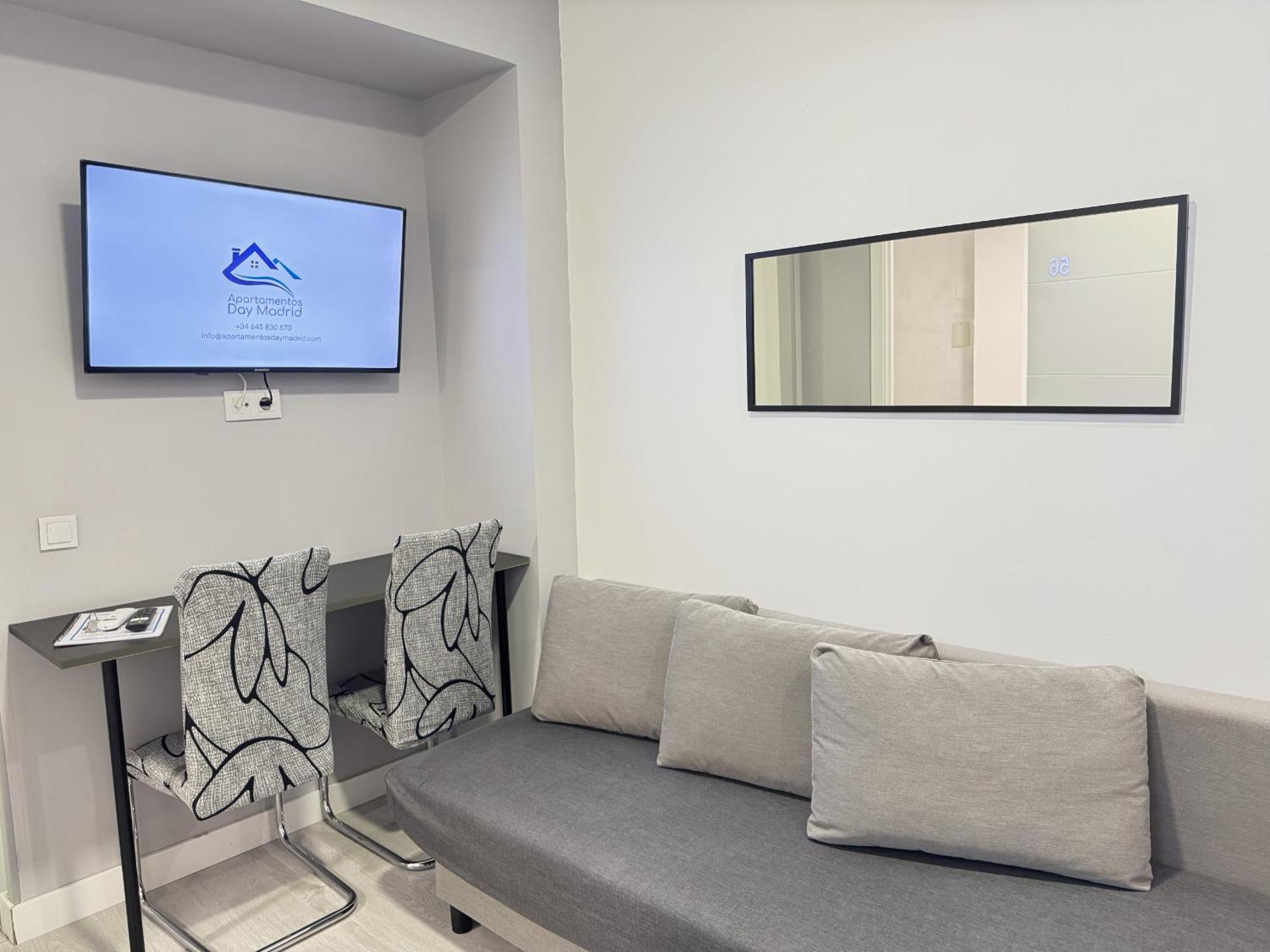 Apartment Larga Noviciado Centro Madrid